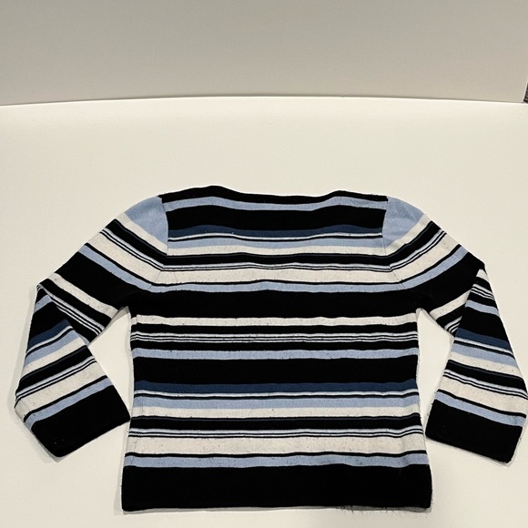 Women’s lightweight 3/4 sleeve sweater - Picture 2 of 3